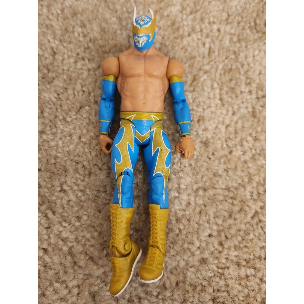 Wwe Sin Cara Series 18 Basic Pro Wrestling Action Figure
